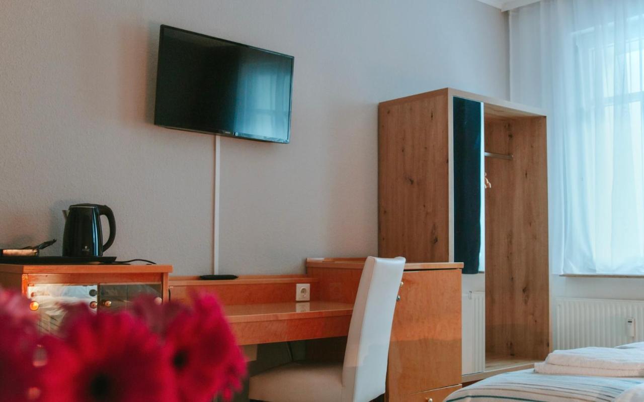 Pension Tokus Нюрнберг Экстерьер фото