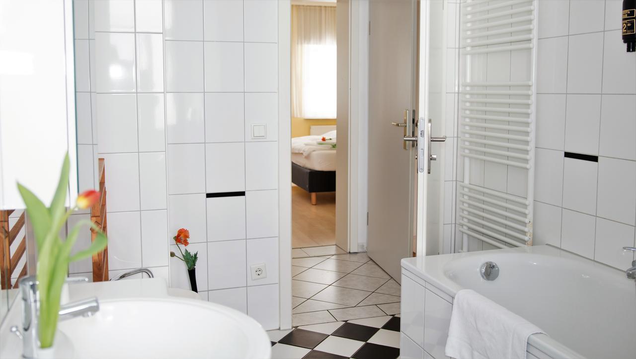 Pension Tokus Нюрнберг Экстерьер фото